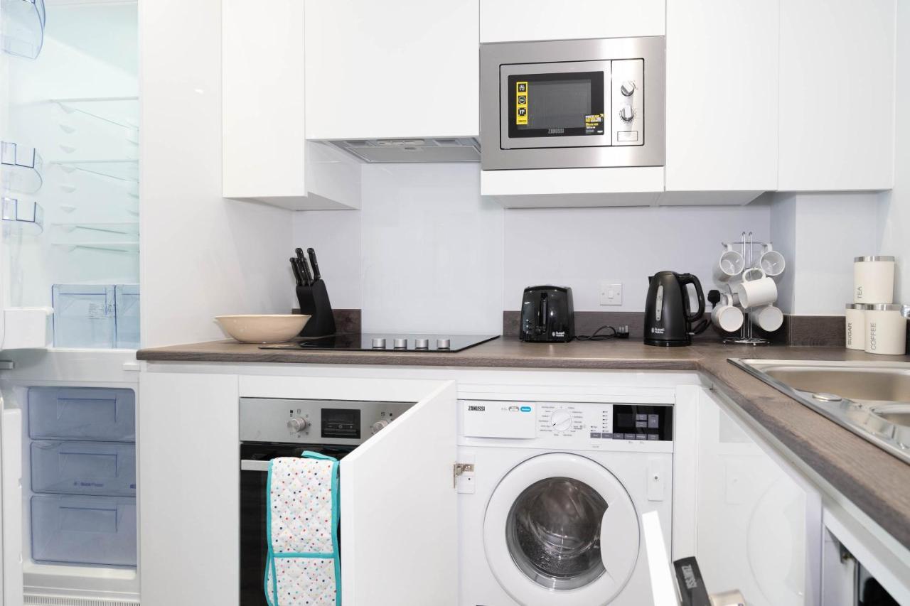 New Build - 2 Bed Snug Modern Apartment - Juliet Balcony - Roof Top Terrace - Digbeth, Birmingham City Centre - Free Netflix & Smart Tv Eksteriør bilde