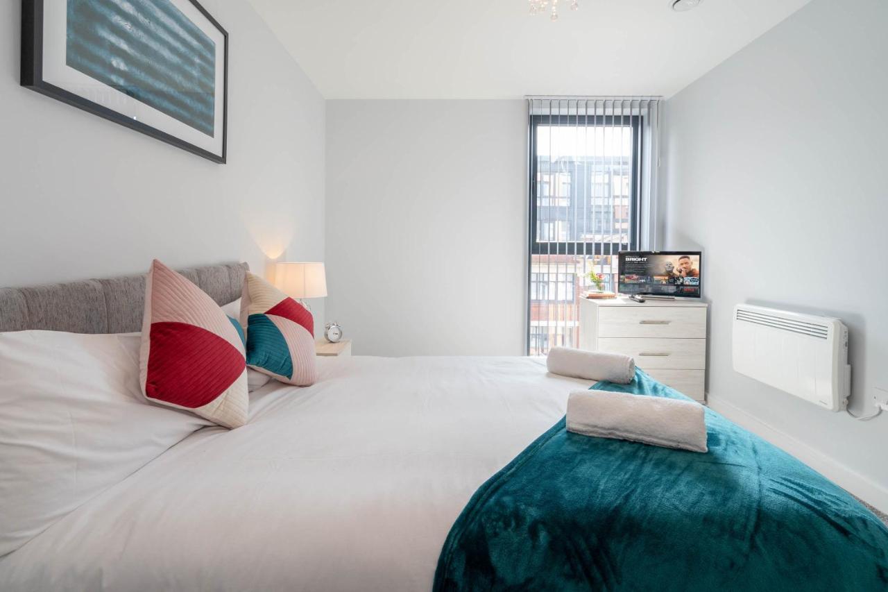 New Build - 2 Bed Snug Modern Apartment - Juliet Balcony - Roof Top Terrace - Digbeth, Birmingham City Centre - Free Netflix & Smart Tv Eksteriør bilde